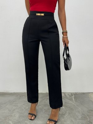 Siyah Beli Lastikli Cepli Metal Detaylı Pantolon Siyah Beli Lastikli Cepli Metal Detaylı Pantolon