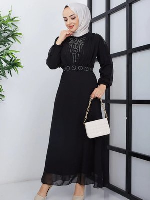 Siyah İnci Detaylı Elbise
