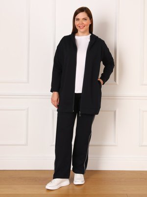 Büyük Beden Biye Detaylı Kapüşonlu Sweatshirt & Pantolon İkili Takım Lacivert Büyük Beden Biye Detaylı Kapüşonlu Sweatshirt & Pantolon İkili Takım Lacivert