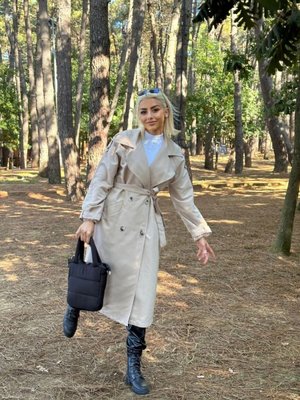 Krem Kuşaklı Trençkot
