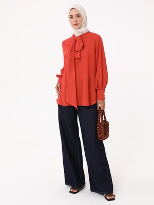 Tarçın Yakası Bağlamalı Tunik