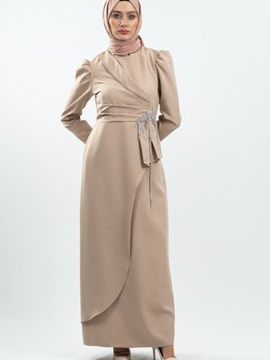 Krem Rengi Taş Detaylı Abiye Elbise Krem Rengi Taş Detaylı Abiye Elbise