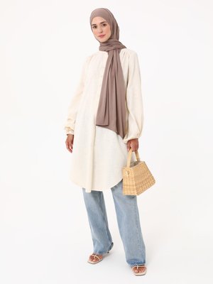 Vanilya Yumuşak Tuşeli Pat Detaylı Uzun Tunik Vanilya Yumuşak Tuşeli Pat Detaylı Uzun Tunik