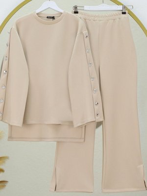 Bej Arkası Uzun Yırtmaçlı Skuba İkili Takım Bej Arkası Uzun Yırtmaçlı Skuba İkili Takım