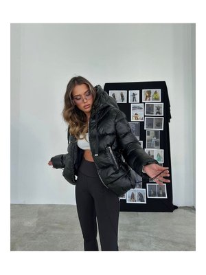 Siyah Kapüşonlu Fermuar Detay Şişme Mont Siyah Kapüşonlu Fermuar Detay Şişme Mont