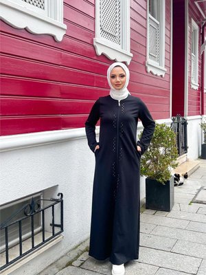 Siyah O Yaka Fermuarlı Yan Cepli Pamuklu Uzun Ferace