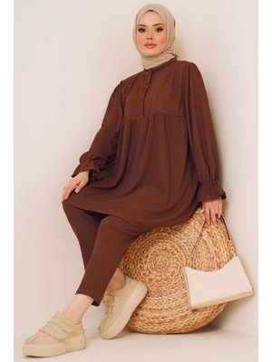 Kahverengi Önü Düğmeli Bürümcük İkili Takım Kahverengi Önü Düğmeli Bürümcük İkili Takım