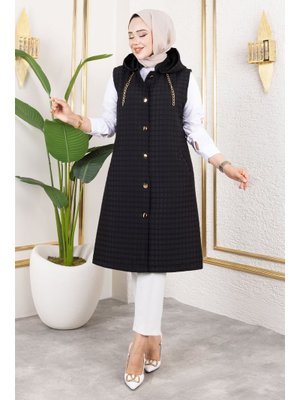 Siyah Kapüşonlu Kapitone Yelek