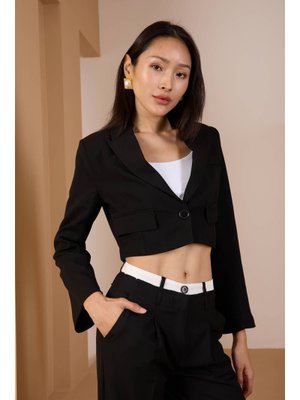 Siyah Regular Kalıp Dokuma Crop Ceket