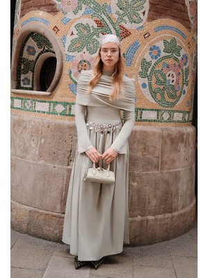 Geniş Etekli Uzun Elbise Çağla Yeşili Geniş Etekli Uzun Elbise Çağla Yeşili