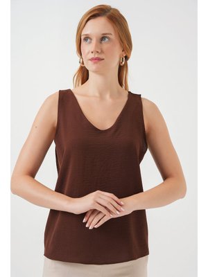 Kahverengi V Yaka Sıfır Kol Bluz Kahverengi V Yaka Sıfır Kol Bluz