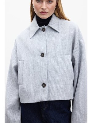 Gri Desenli Kısa Kaşe Kaban