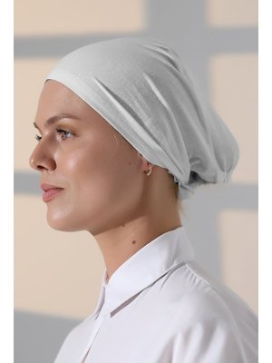 Dikişli Bağlamalı Düz Penye Bone Beyaz Dikişli Bağlamalı Düz Penye Bone Beyaz