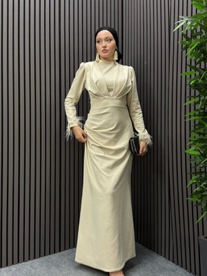 Krem Zeyna Kol Tüylü Abiye Elbise