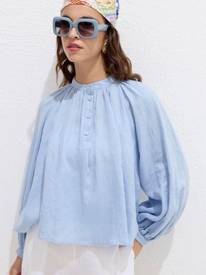 Mavi İnce Keten Yakası Büzgülü Gömlek