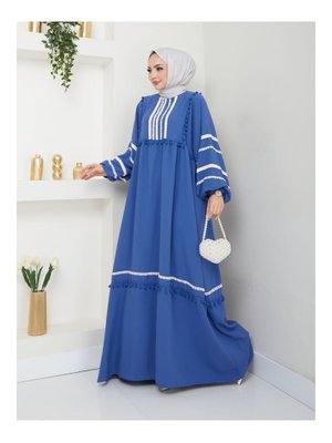 Mavi Şerit İşlemeli Geniş Elbise