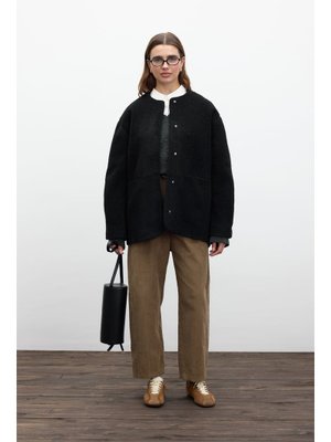 Siyah Cepli Kaşe Kaban