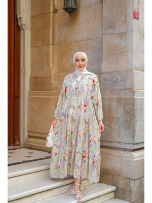 Yeşil Kır Çiçeği Desenli Elbise Yeşil Kır Çiçeği Desenli Elbise