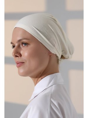 Dikişli Bağlamalı Düz Penye Bone Krem Dikişli Bağlamalı Düz Penye Bone Krem