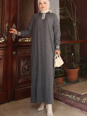 Gri Düğme Detaylı Triko Elbise