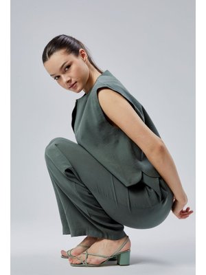 Yeşil Rahat Kesim Dokuma Pantolon