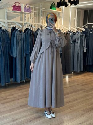 Bej Önden Kurdale Bağlamalı İnce Modal Kumaş Elbise