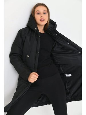 Siyah Kapüşonlu Kapitone Mont Siyah Kapüşonlu Kapitone Mont