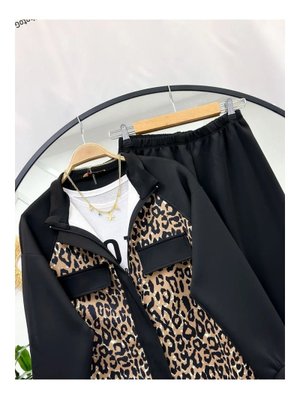 Siyah Leopar Desenli Fermuarlı İkili Takım Siyah Leopar Desenli Fermuarlı İkili Takım