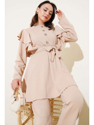 Bej Omuz Fırfırlı Düğme Detaylı İkili Takım