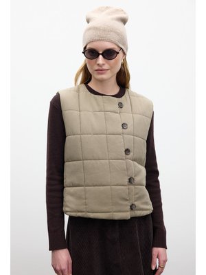 Yeşil Kapitone Kısa Fit Yelek