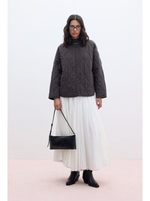 Antrasit Düğmeli Kısa Kapitone Mont Antrasit Düğmeli Kısa Kapitone Mont