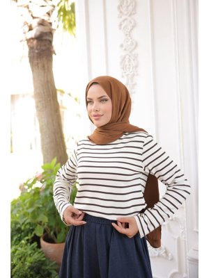 Kahverengi O Yaka Yatay Çizgili Uzun Kollu Yırtmaçlı Kısa Tunik 46) Kahverengi O Yaka Yatay Çizgili Uzun Kollu Yırtmaçlı Kısa Tunik 46)