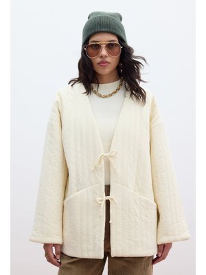 Vanilya Kapitone Bağlamalı Mont