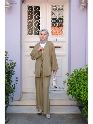 Ön Bağlama Detaylı Takım Küf Yeşil Ön Bağlama Detaylı Takım Küf Yeşil