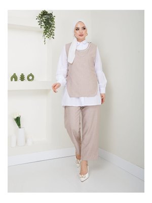 Bej Kadın Kolye Detay Gömlek Yaka Çizgili Üçlü Yelekli Takım