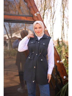 Siyah Belden Lastikli Çıtçıtlı Dört Cepli Kapitone Yelek 46)