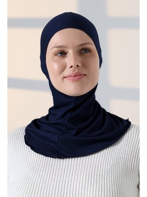 Lacivert Pratik Boyunluklu Geçmeli Büyük Bone Lacivert Pratik Boyunluklu Geçmeli Büyük Bone