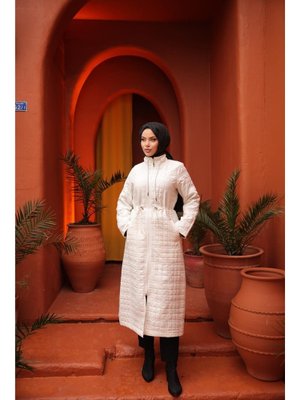 Krem Fermuarlı Balıkçı Yaka Belden Bağcıklı Kapitone Şık Spor Kap 46)