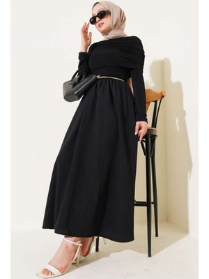 Siyah Çıkarılabilir Büzgü Detaylı Garnili Elbise