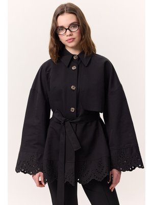 Siyah Nakış Detaylı Tasarım Trençkot Siyah Nakış Detaylı Tasarım Trençkot