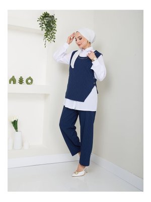 Lacivert Kadın Kolye Detay Gömlek Yaka Çizgili Üçlü Yelekli Takım