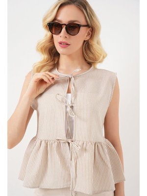 Bisküvi Önü Bağlamalı Bluz Bisküvi Önü Bağlamalı Bluz