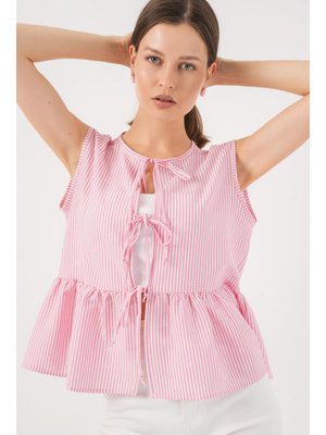 Pembe Önü Bağlamalı Bluz Pembe Önü Bağlamalı Bluz