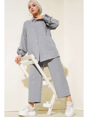 Gri Düğmeli Keten İkili Takım Gri Düğmeli Keten İkili Takım