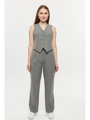 Gri Çizgi Detaylı Dokuman Pantolon