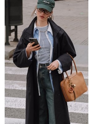 Lacivert Yüksek Yaka Oversıze Trençkot Lacivert Yüksek Yaka Oversıze Trençkot