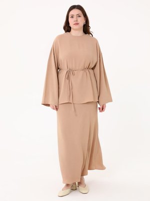 Bej Büyük Beden Takım