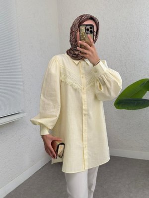 Açık Sarı Güpür Püsküllü Ham Keten Balon Kol Gömlek