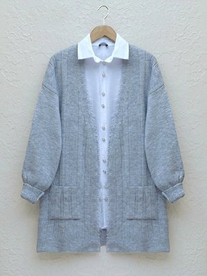 Gri Püskül Detaylı Cepli Triko Hırka