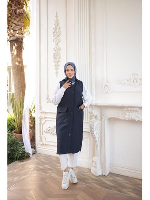 Lacivert Kapüşonlu Düğmeli Kolsuz Cepli Kapitone Uzun Yelek 46)